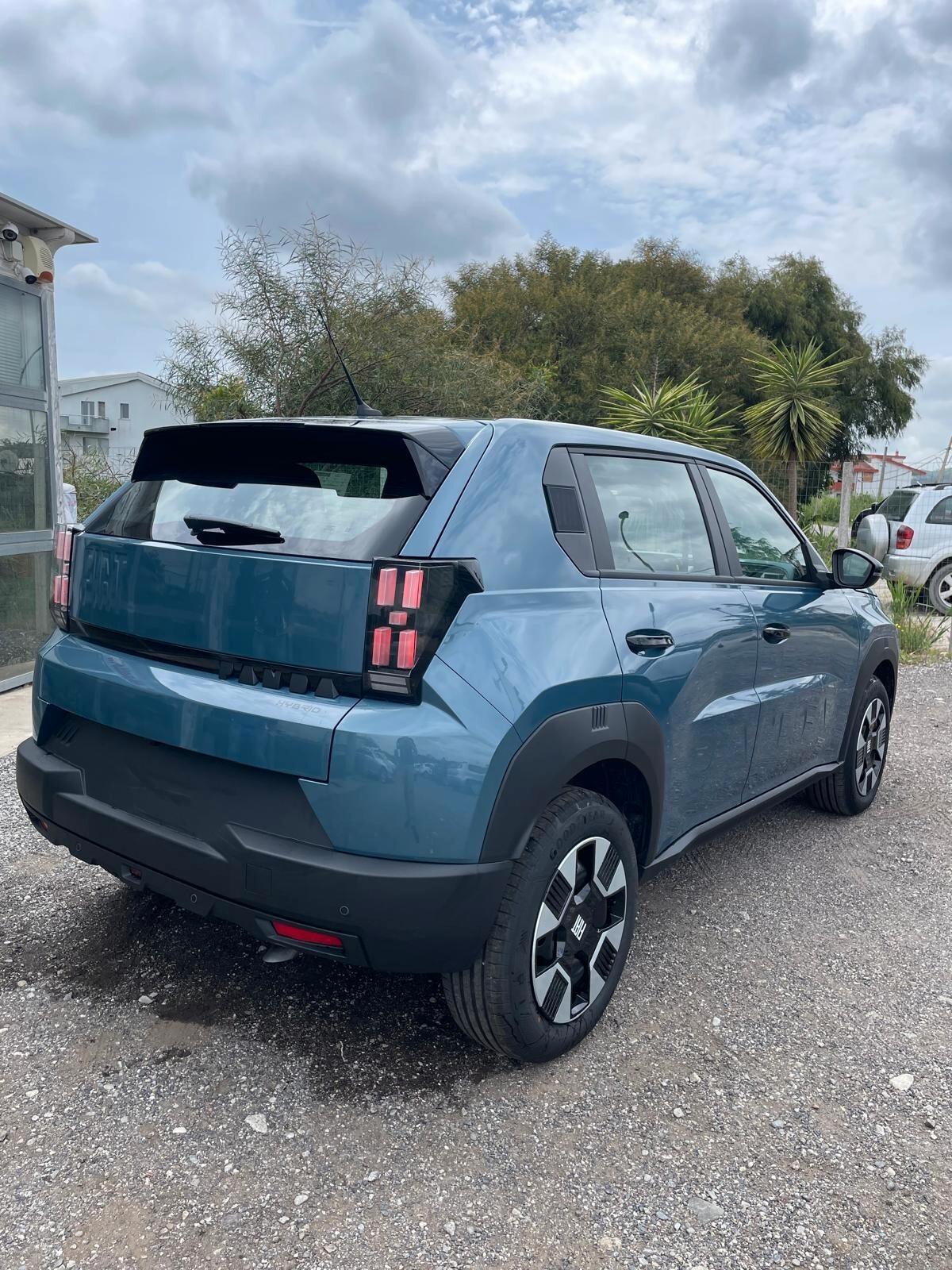 Fiat Grande Panda 1.2 Hybrid 110 CV Icon Nuova di fabbrica