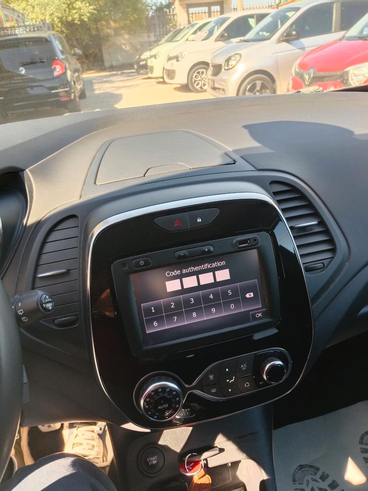 Renault Captur dCi 8V 110 CV Start&Stop Energy Initiale Paris