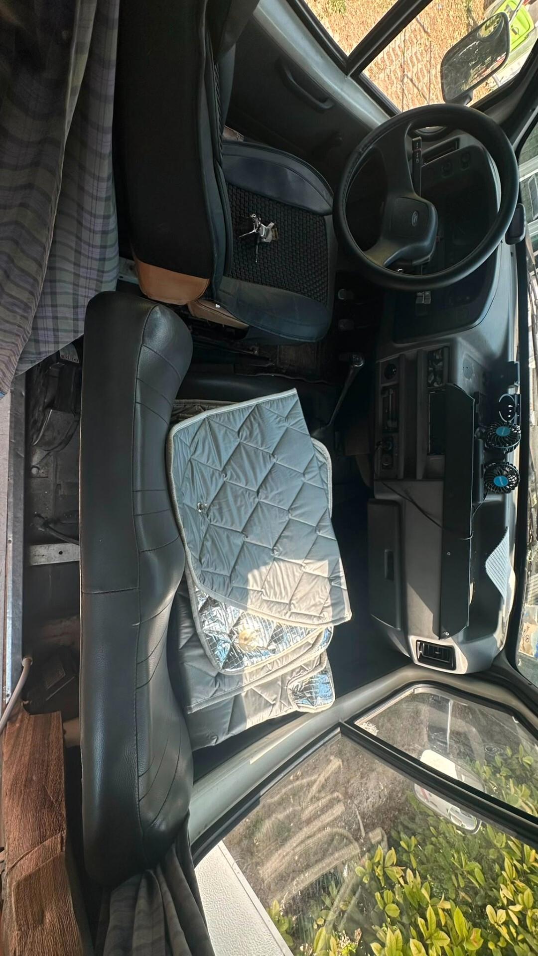 Ford transit 2.5 td. Pronto per il vostro viaggio