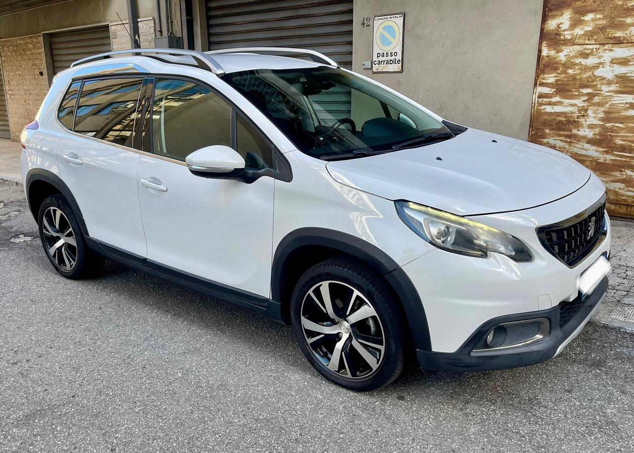 Peugeot 2008 BlueHDi 100 Allure