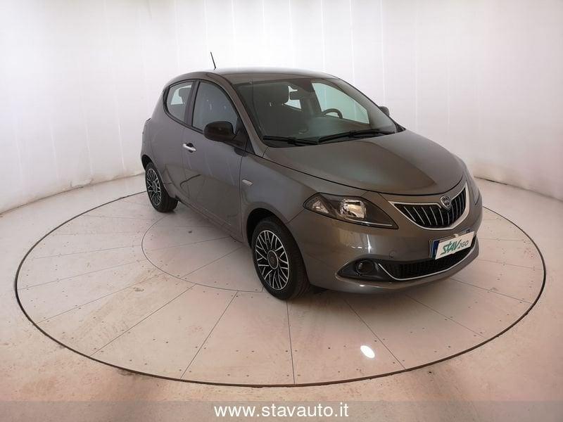 Lancia Ypsilon 1.0 FireFly 5 porte S&S Hybrid Platino