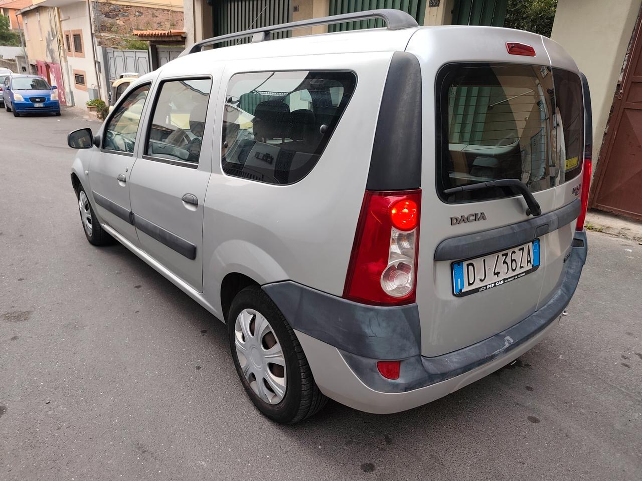 Dacia Logan MCV 1.5 dCi 70CV 7 posti Leggi