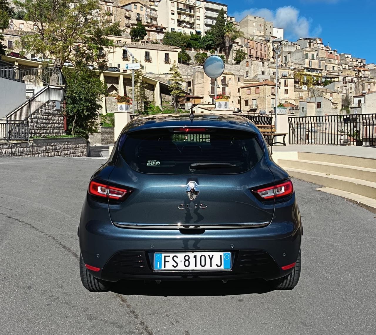 Renault Clio dCi 8V 75 CV 5 porte Duel2