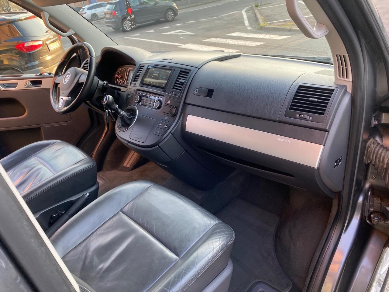 Volkswagen Multivan 2.0 TDI 140CV Highline 7 posti NEOPATENTATI!!!