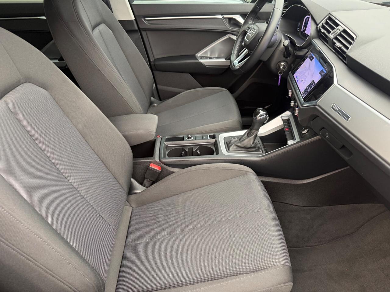 Audi Q3 35 TDI S tronic Business Advanced