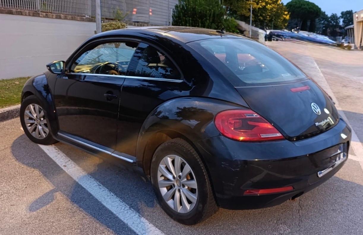 Volkswagen Maggiolino 1.6 TDI Design