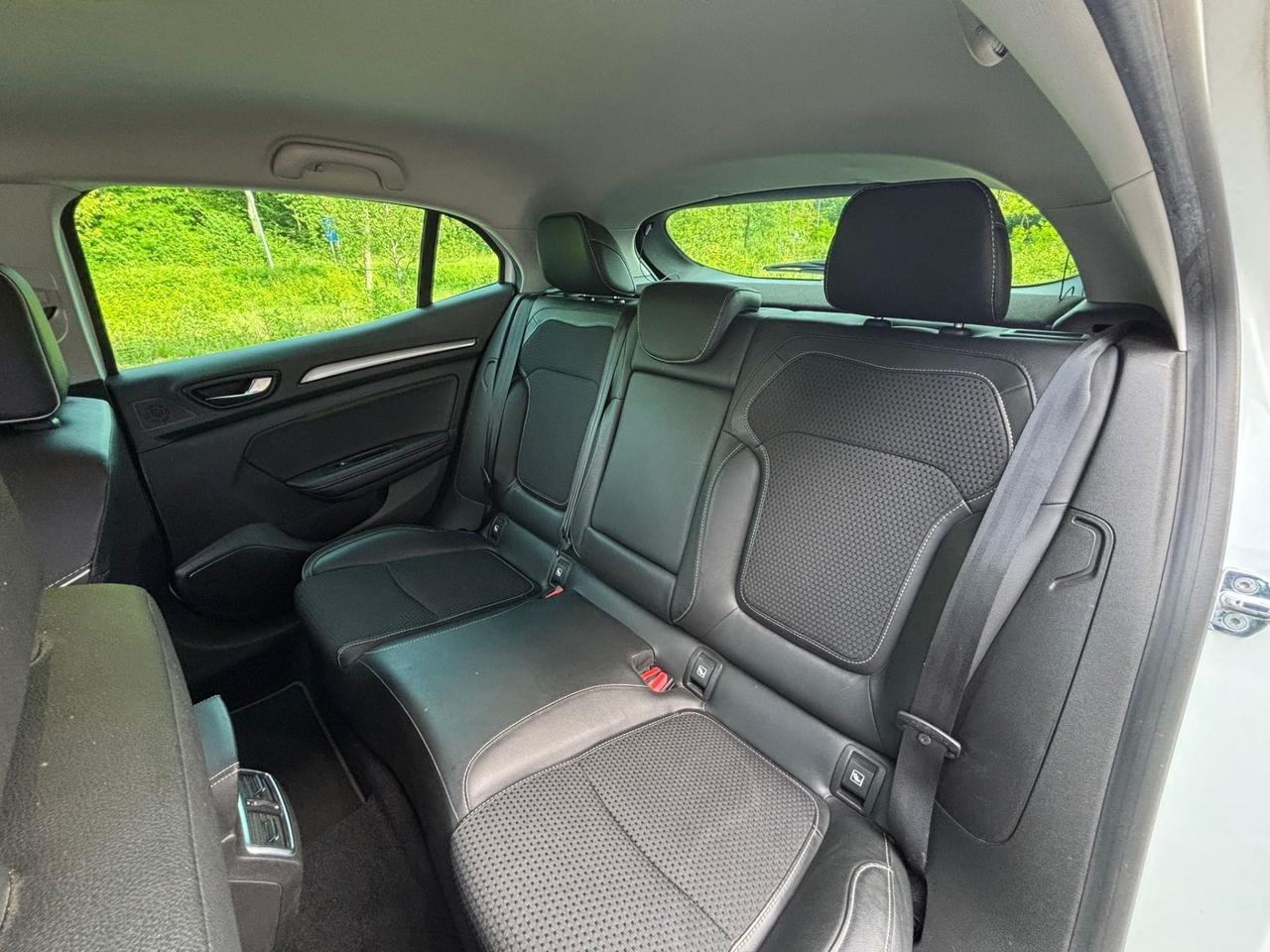 Renault Mégane dCi 8V 110 CV Energy Bose”CAR PLAY”