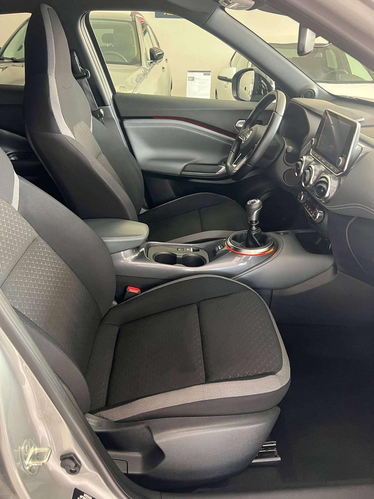 Nissan Juke Juke II 1.0 dig-t Tekna 114cv UNICOPRO