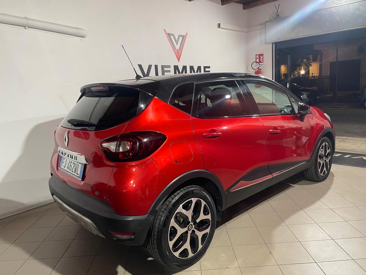 Renault Captur dCi 8V 110 CV Start&Stop Energy Initiale Paris