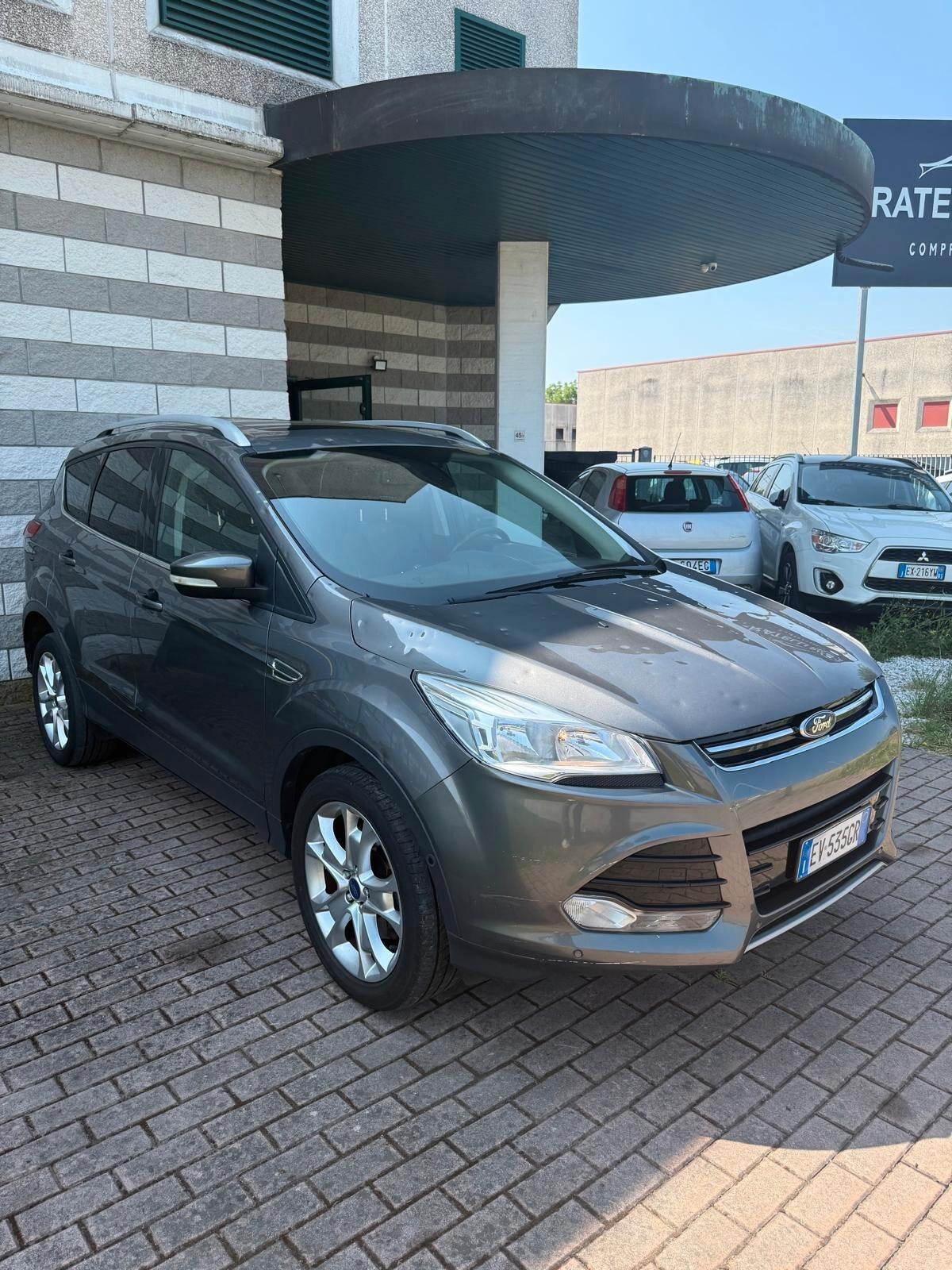 Ford Kuga 2.0 TDCI 140 CV 4WD Powershift Plus