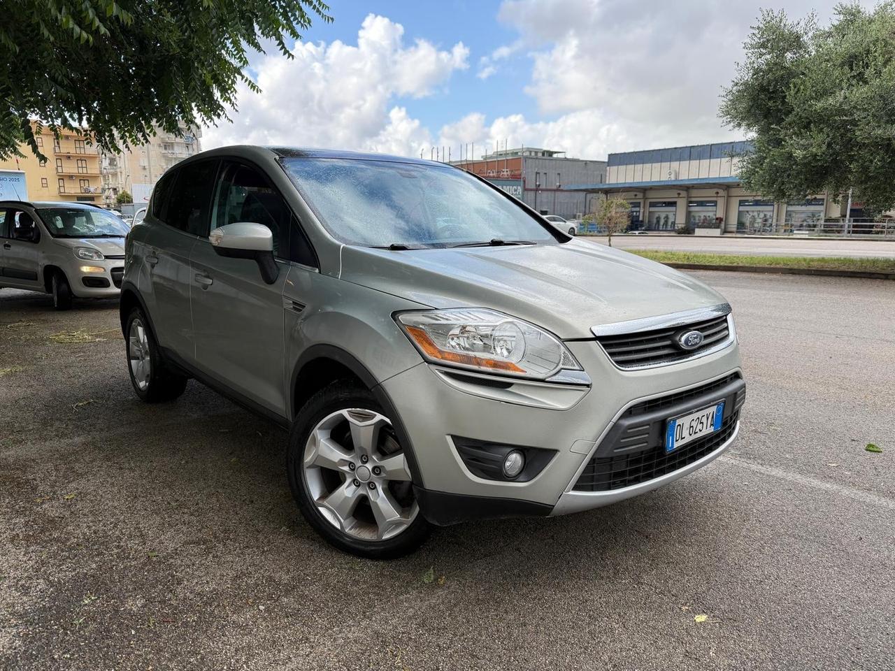 Ford Kuga 2.0 TDCi 136 CV Titanium in ottime condizioni