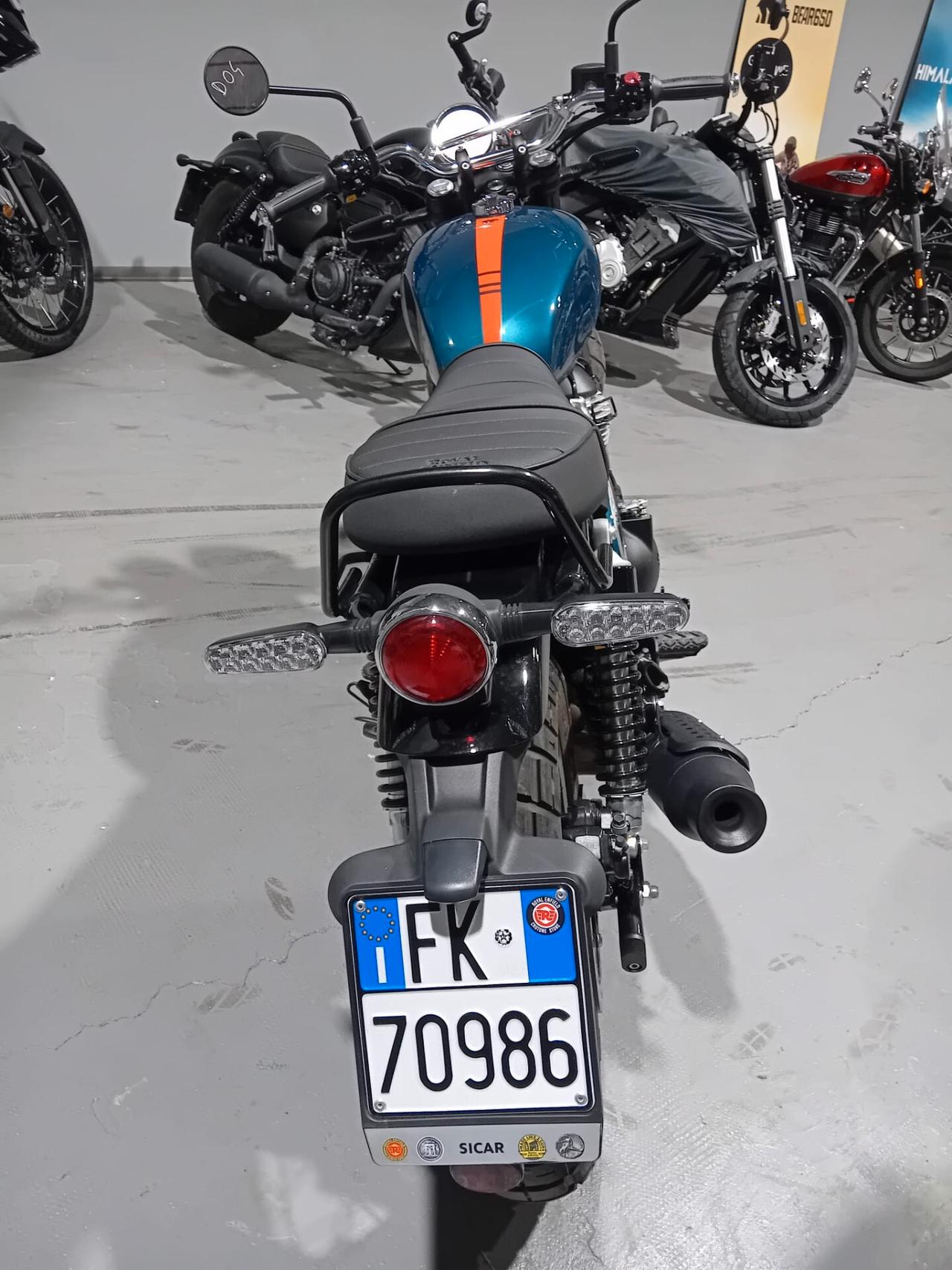 Royal Enfield Interceptor Bear SCRAMBLER