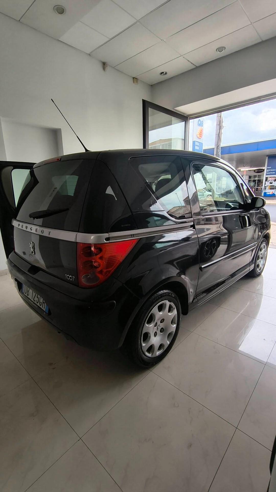 Peugeot 1007 1.4 BENZINA C/A