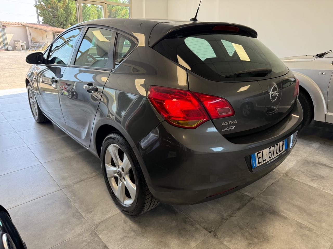 Opel Astra 1.7 CDTI 110CV 5 porte Edition