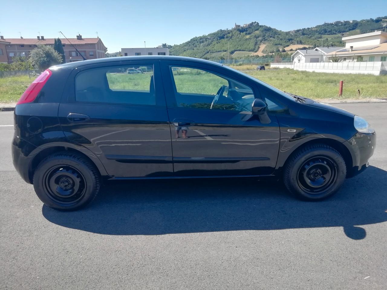 Fiat Grande Punto 1.4 5 porte Dynamic Natural Power "SOLO 121.000 km"