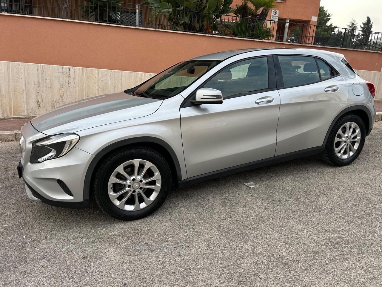 Mercedes-benz GLA 180 d Executive
