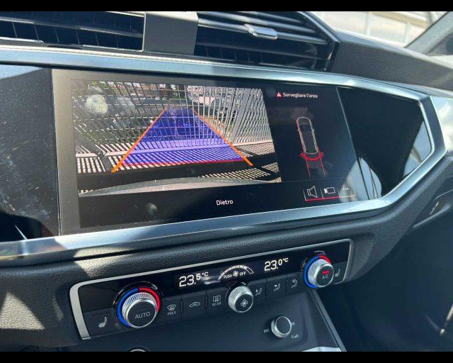 AUDI Q3 35 TDI S tronic Business Advanced