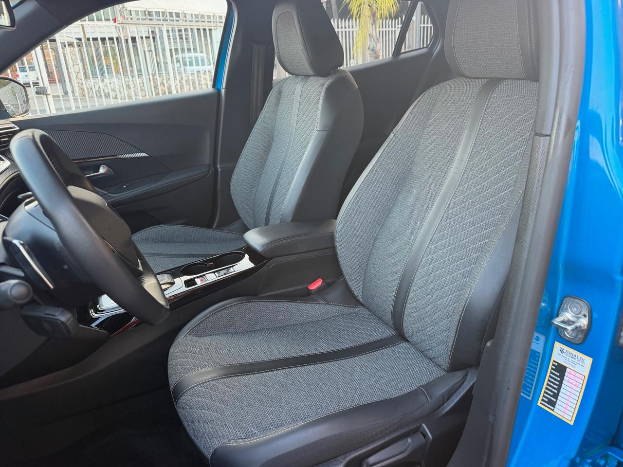 Peugeot 2008 BlueHDi 130 S&S EAT8 Allure 2024