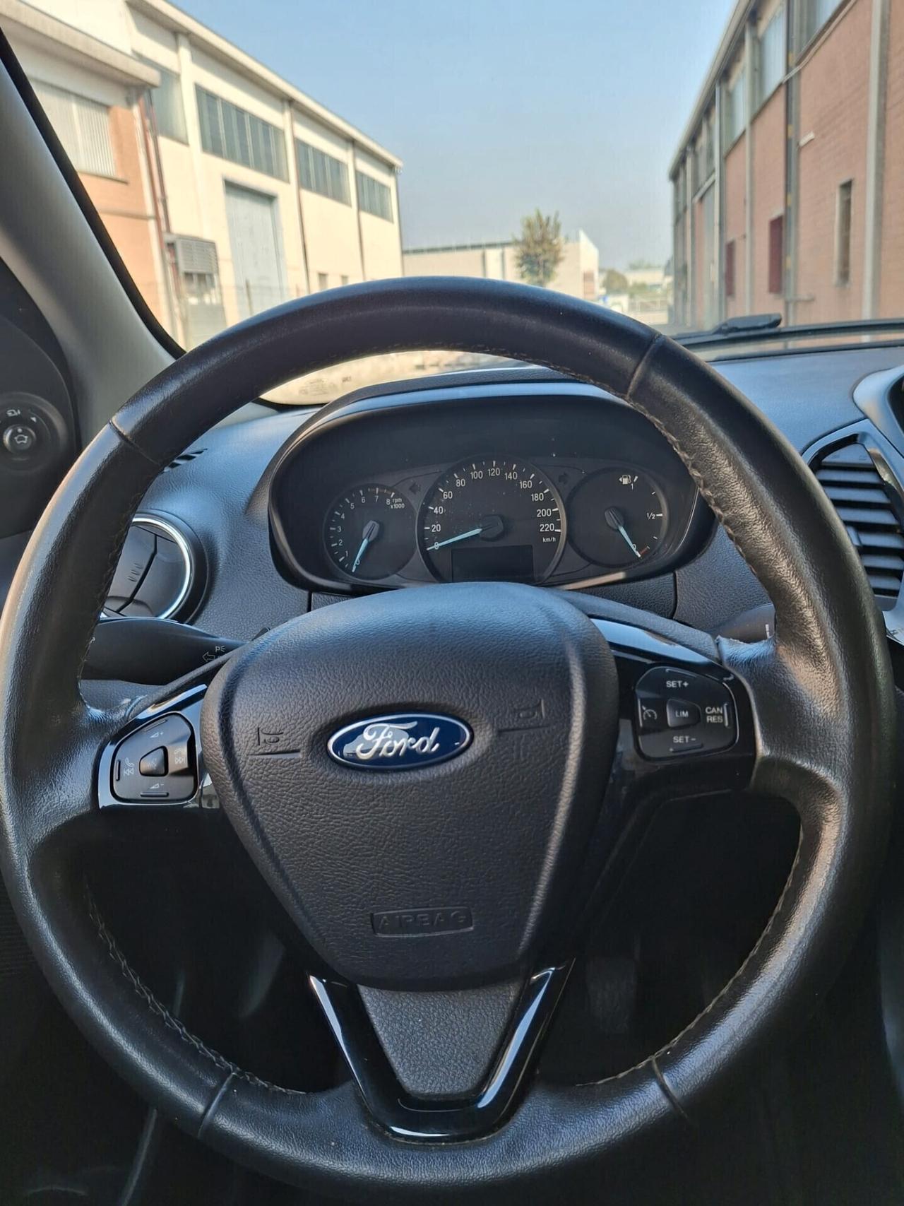 Ford Ka 1.2 Ti-VCT 85CV Ultimate KA PLUS 5 PORTI