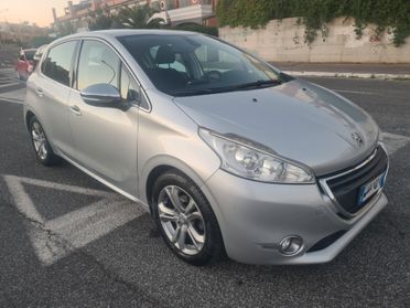 Peugeot 208 1.4 HDi 68 CV 5 porte Allure