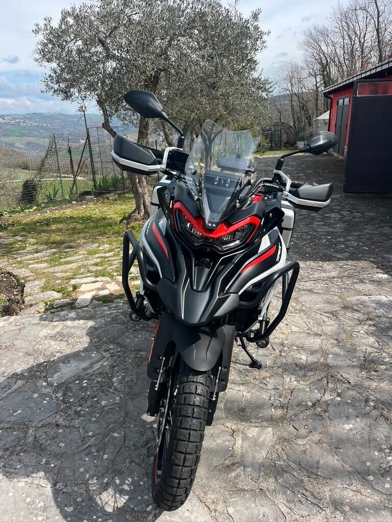 Benelli TRK 702 x PARI AL NUOVO