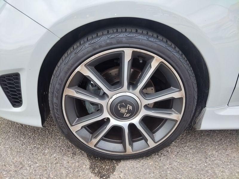 Abarth 595 595C 1.4 t-jet Turismo 165cv