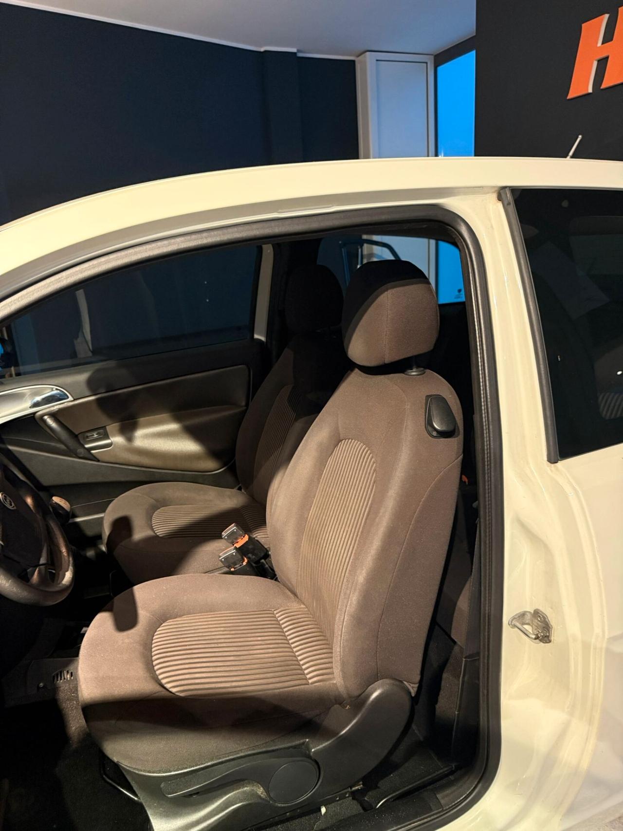 Lancia Ypsilon 1.2 59 CV Elle COME NUOVA