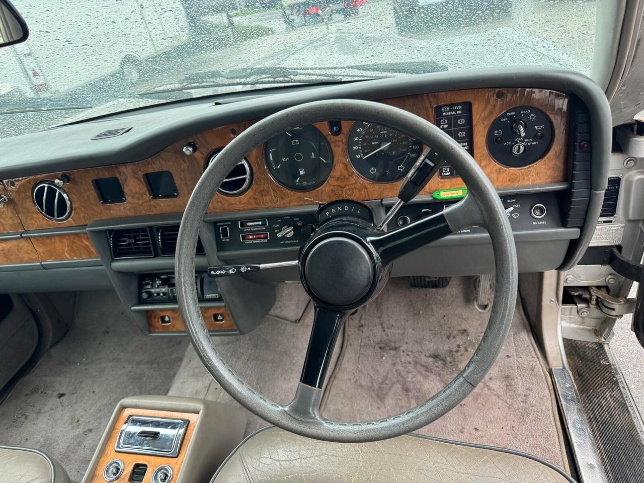 Rolls Royce Silver Spirit