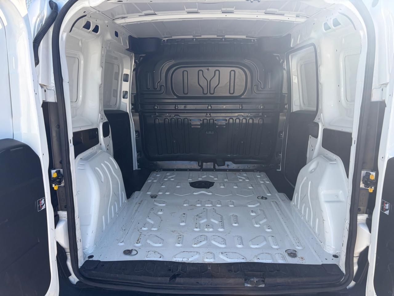 Fiat doblo’ 1.6 mjt 3 posti