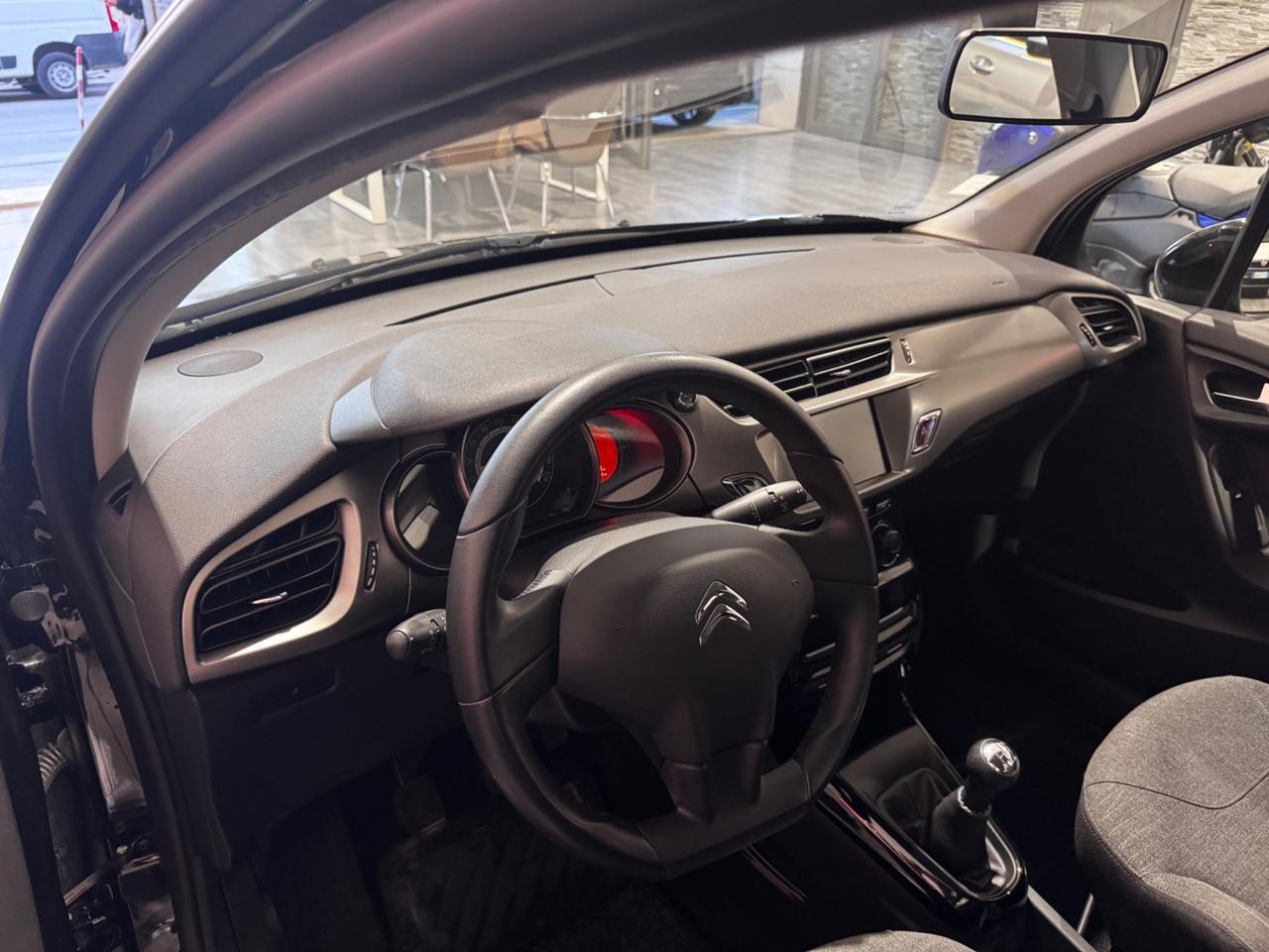 Citroen C3 PureTech 82 Live Edition