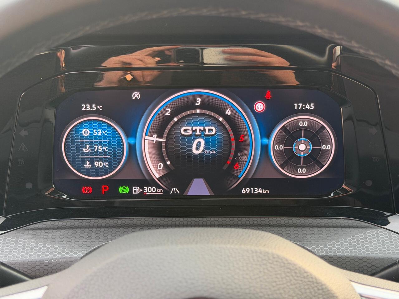 Volkswagen Golf 2.0 TDI DSG GTD