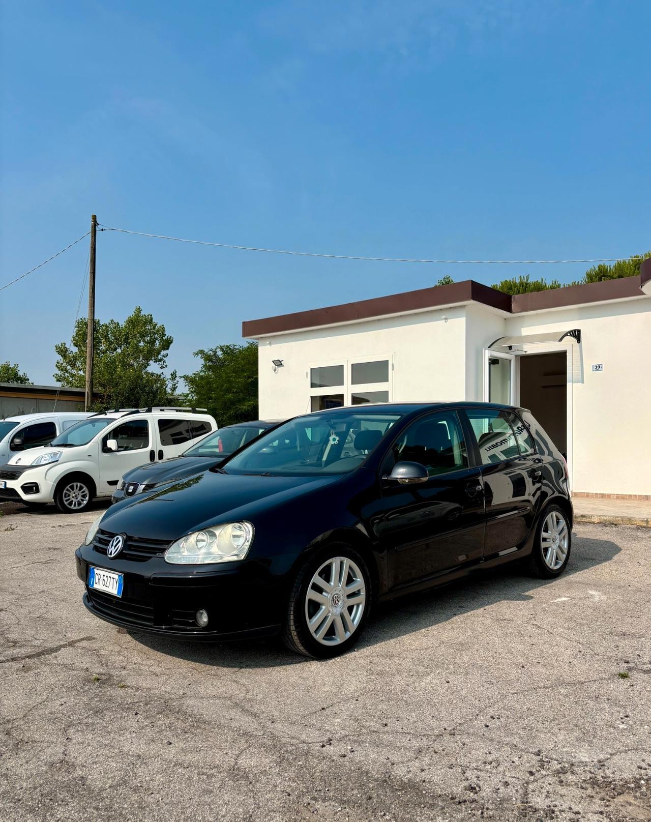Volkswagen Golf 2.0 16V TDI 5p. Sportline