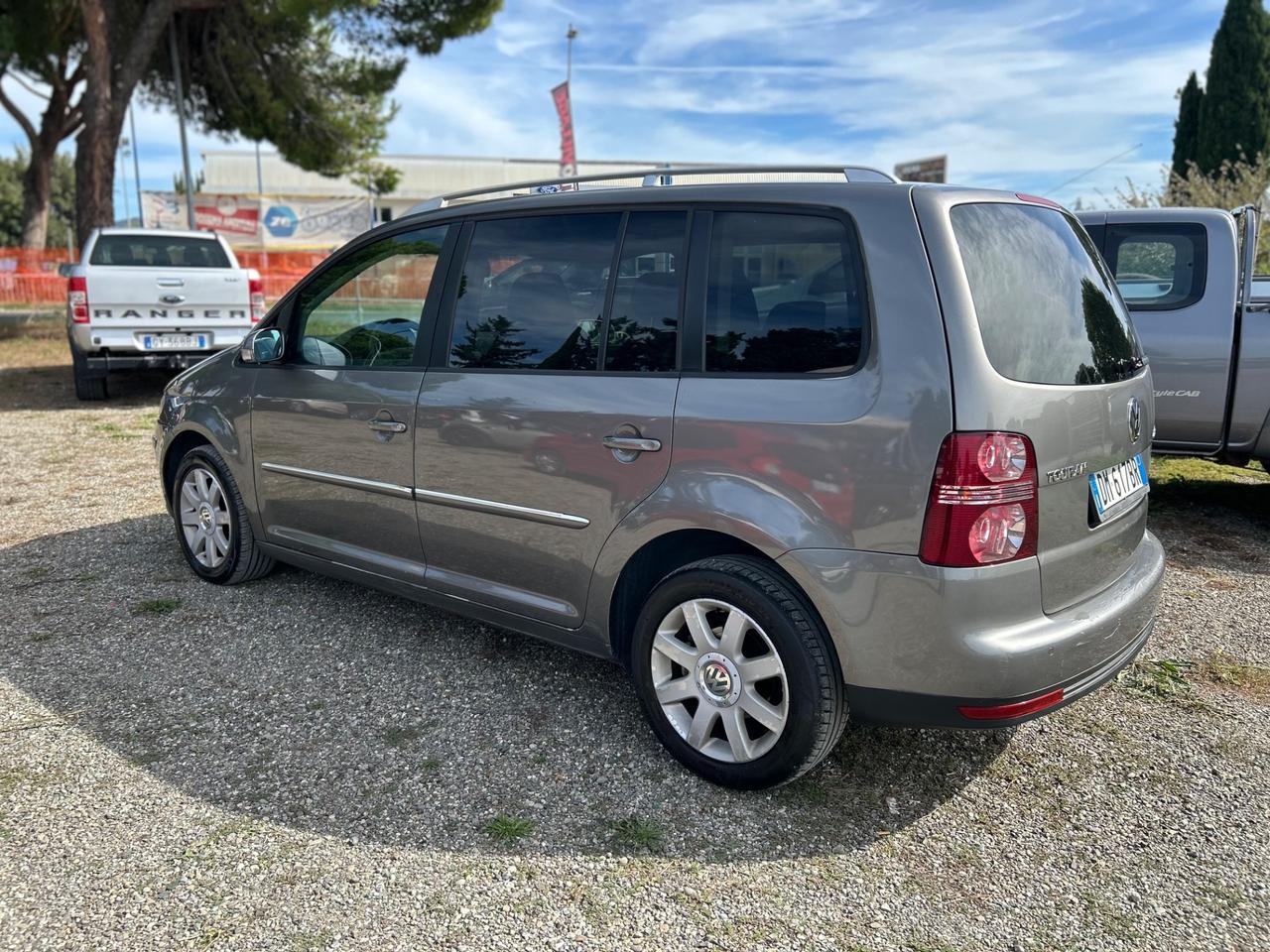 Volkswagen Touran 2.0 TDI 170CV DPF DSG *7 POSTI*