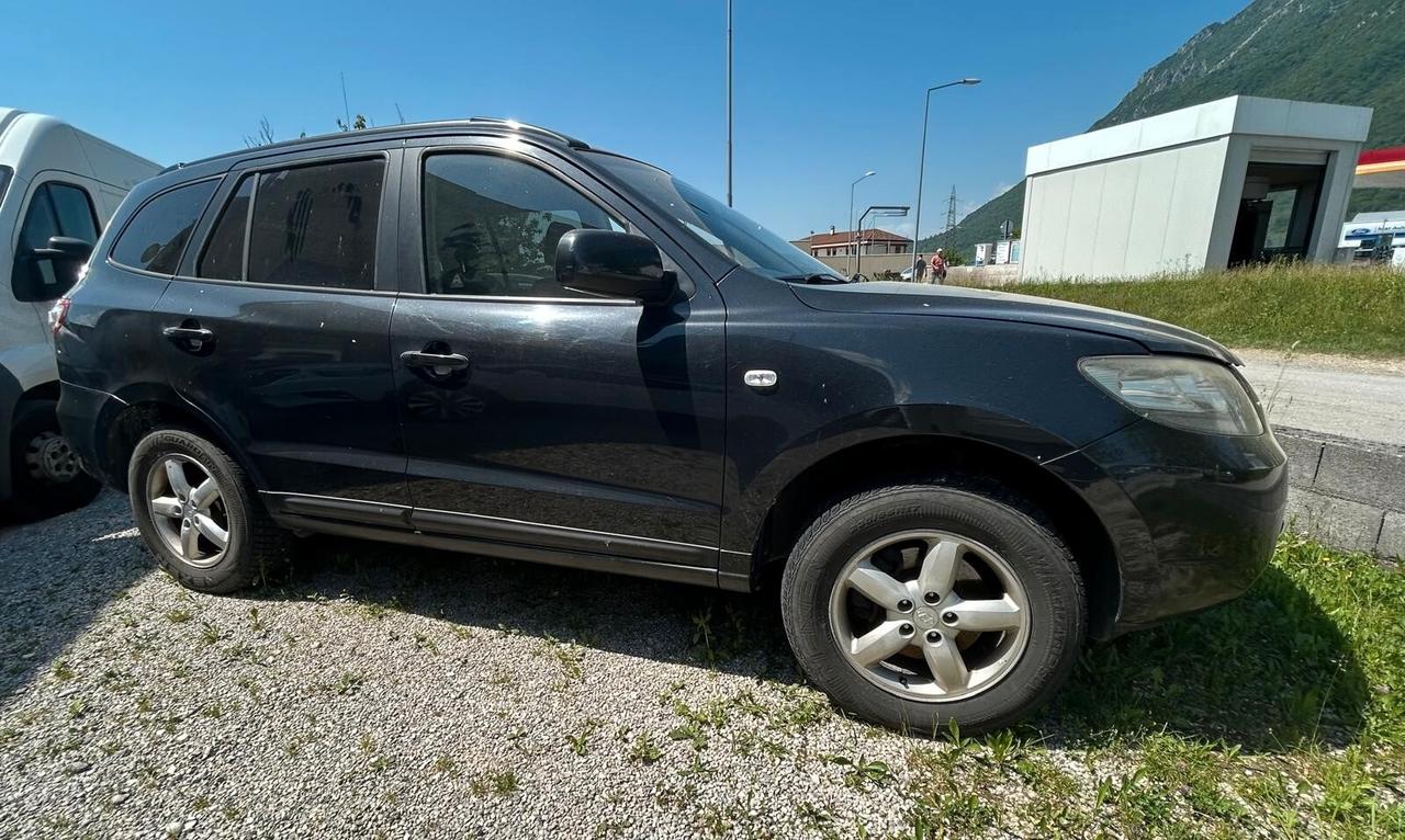 Hyundai Santa Fe 2.2 CRDi VGT aut.Dyn. Top 7p.ti