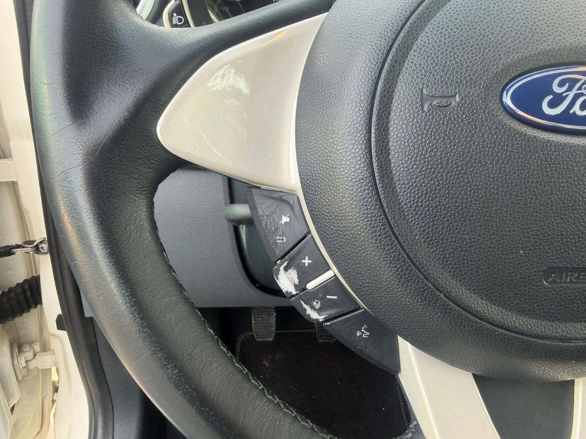 FORD - Ka - 1.2 8V 69CV Titanium