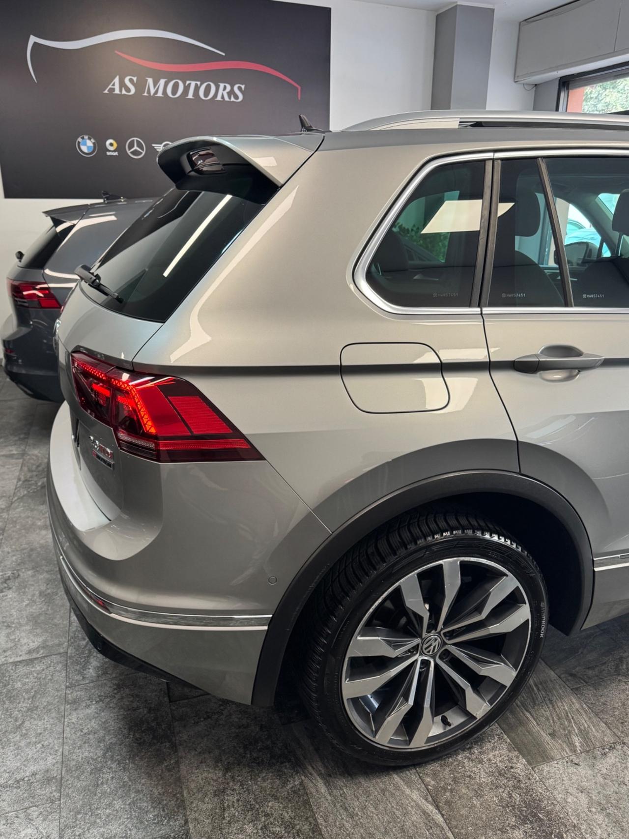 VW TIGUAN 2.0 240 CV 4MOTION R-LINE TETTO