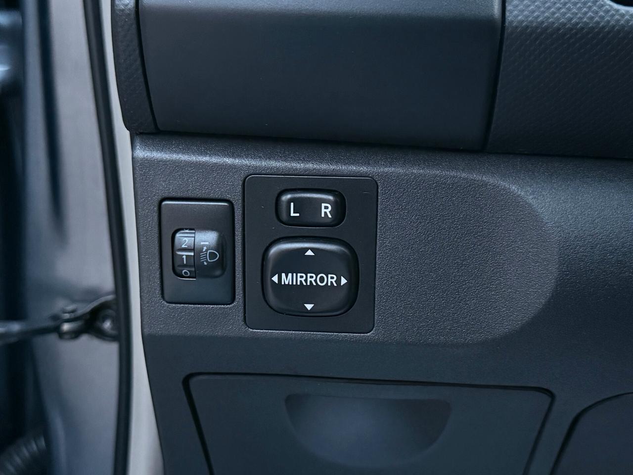 Toyota Yaris 1.0 5 Porte SOLI KM 103.000 - 2009