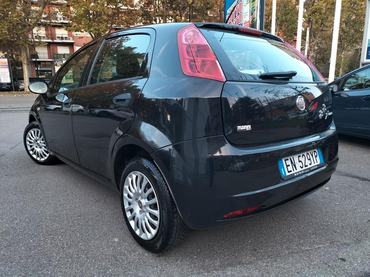 Fiat Punto - TENUTA MOLTO BENE!!!