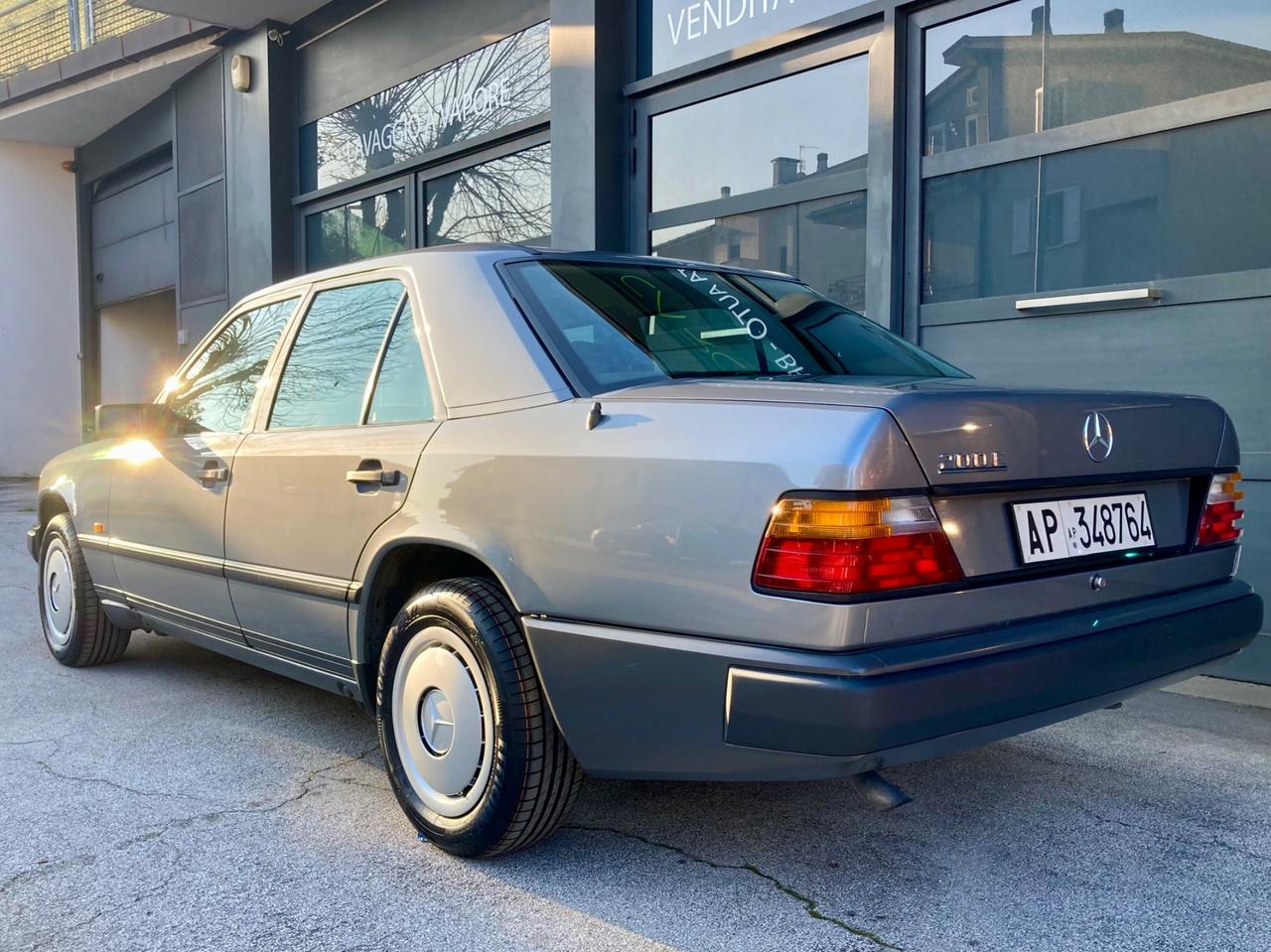 Mercedes-benz E 200 ASI - UNIPRO - LEGGERE