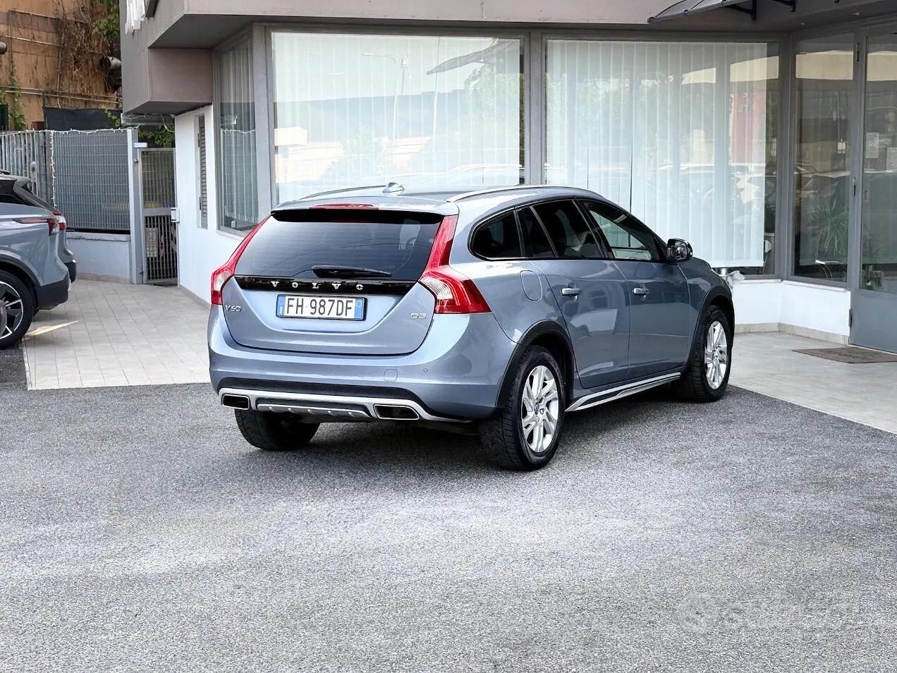 Volvo V60 Cross Country 2.0 Diesel 150CV E6 - 2017