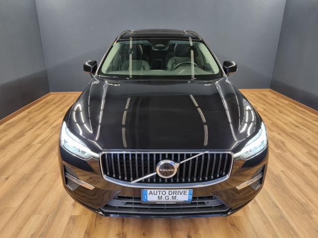VOLVO XC60 B5 (d) AWD Geartronic Momentum Pro