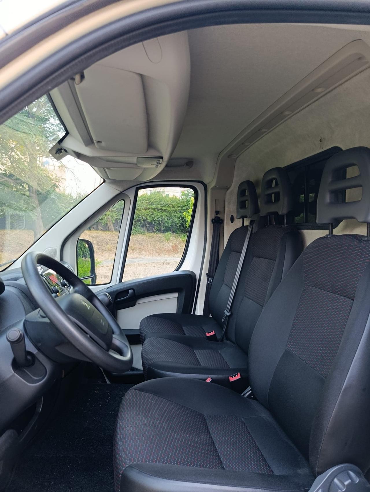 Peugeot Boxer 2.2 BlueHDi 140 S&S PC-TN 2019