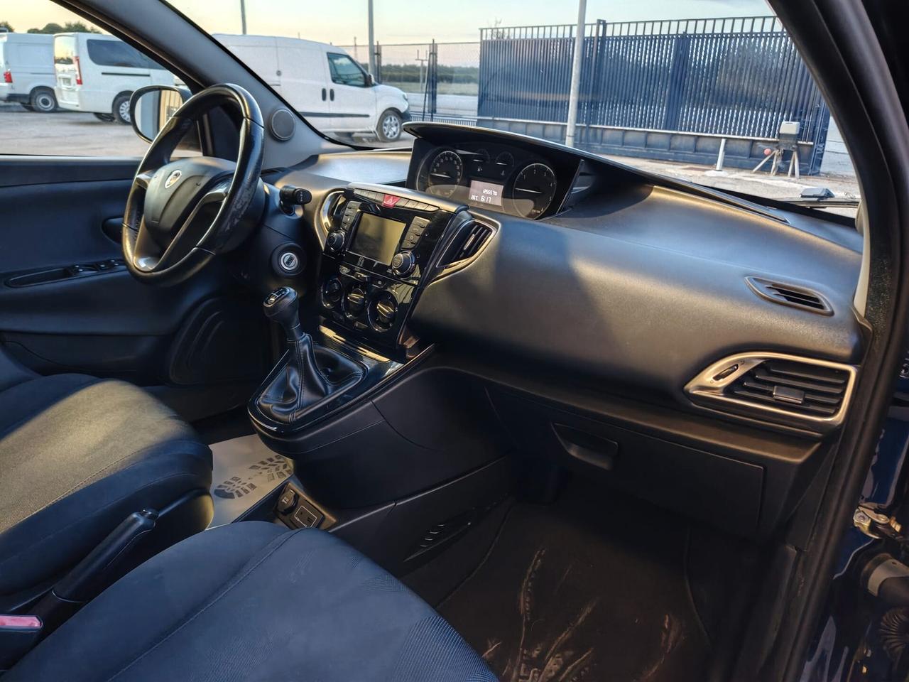 Lancia Ypsilon 1.3 MJT 16V 95 CV 5 porte S&S Platinum