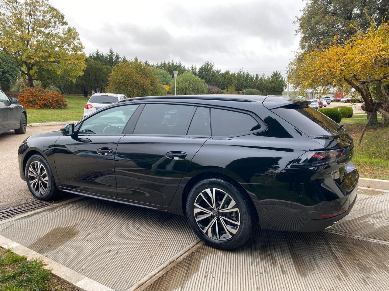 Peugeot 508 BlueHDi 130 S&S EAT8 SW Allure