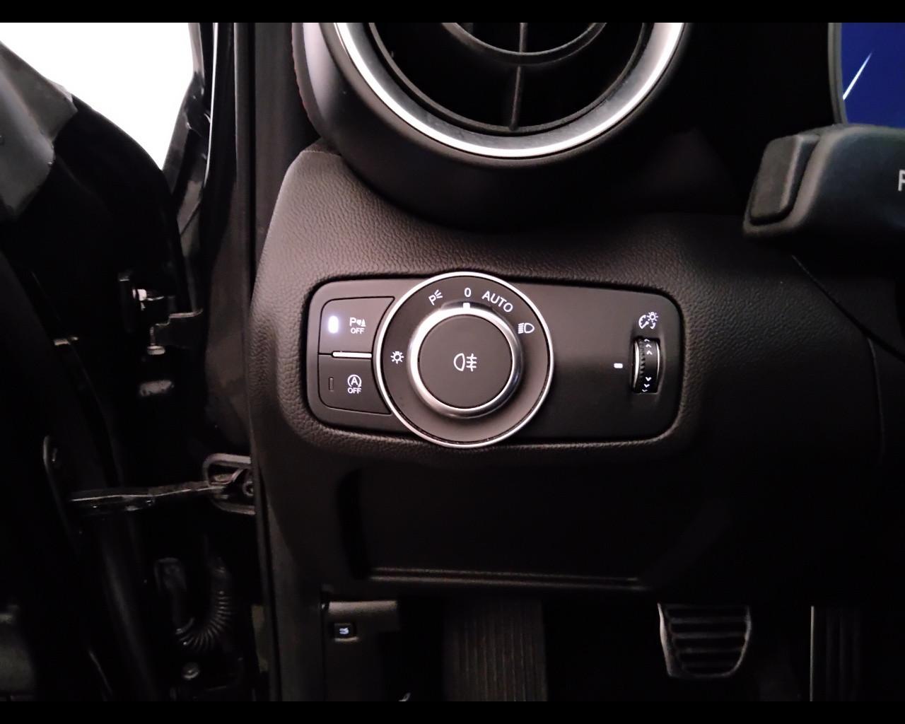 ALFA ROMEO Giulia 2023 - Giulia 2.2 t Competizione 160cv auto