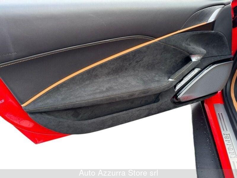 Ferrari Roma Spider