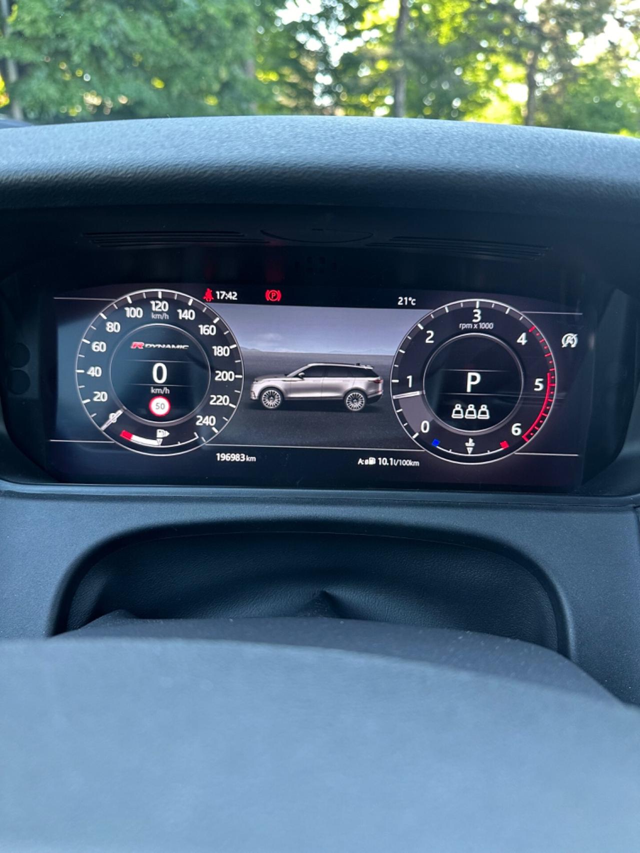 Range Rover Velar 2.0D I4 240 CV R-Dynamic SE