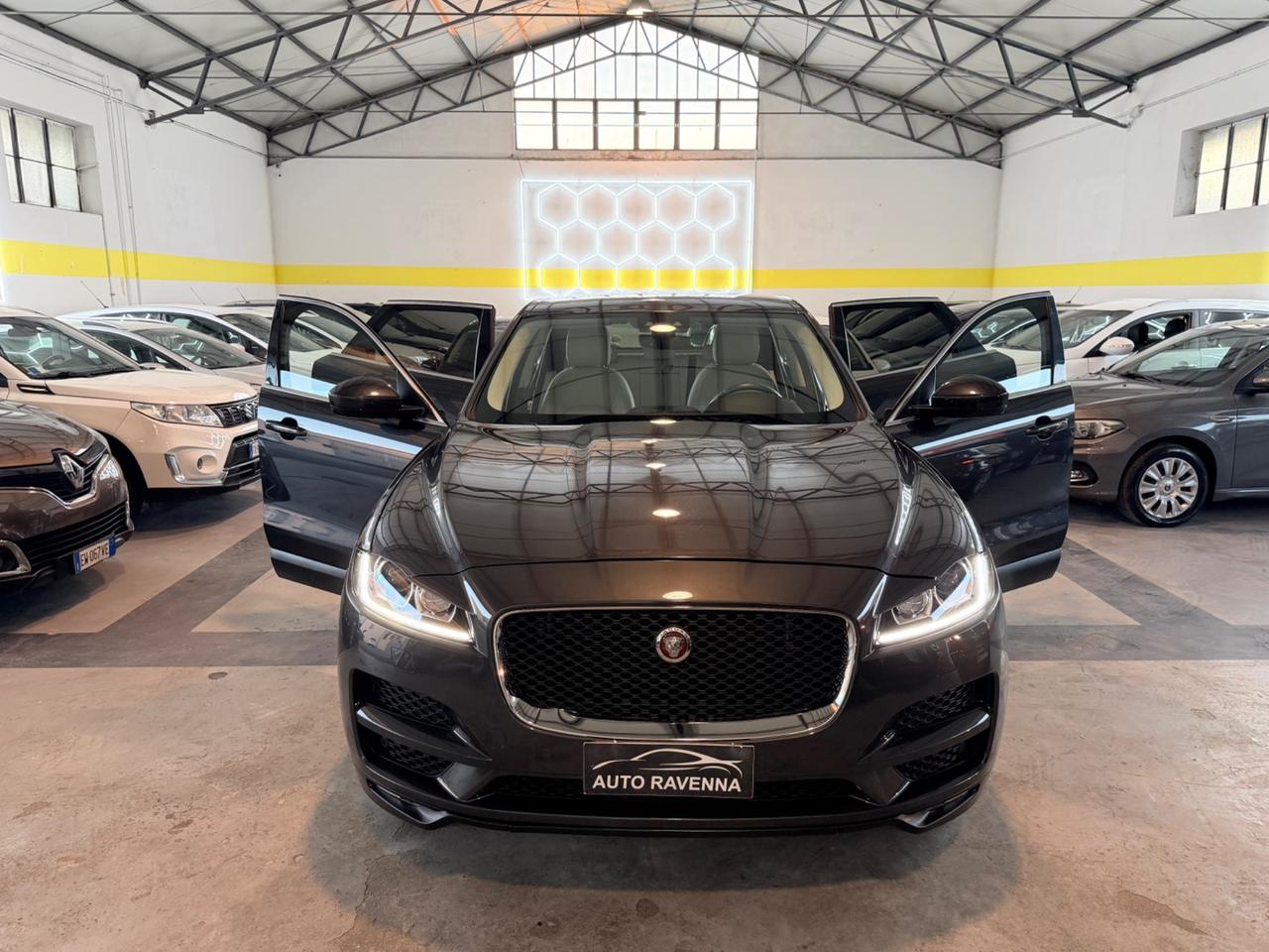 Jaguar F-Pace 2.0 D 180 CV AWD . Portfolio 2019