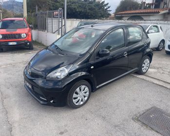 Toyota Aygo 1.0 12V VVT-i 5 porte Lounge Connect