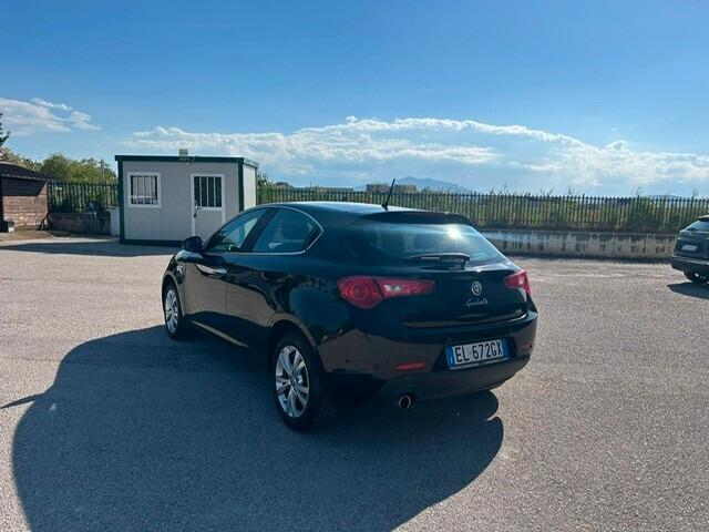 Alfa Romeo Giulietta 1.6 JTDm-2 105 CV Distinctive